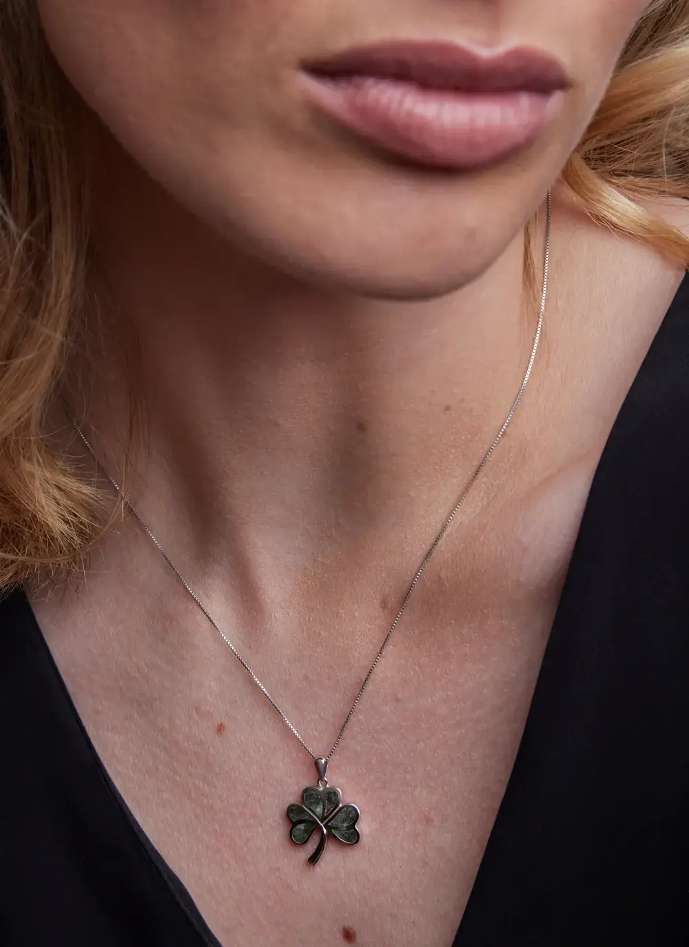 Sterling Silver Connemara Marble Shamrock Pendant 